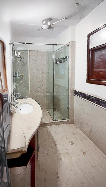 4 BHK Flat For Rent in Panchsheel Park