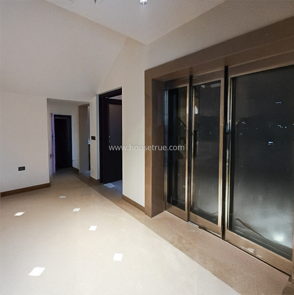 5 BHK House For Rent in Golf Links