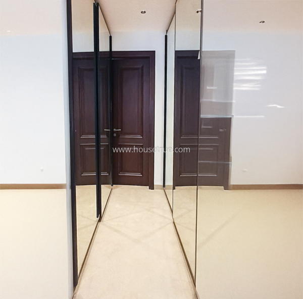 5 BHK House For Rent in Golf Links