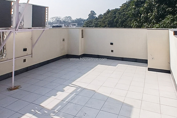 5 BHK House For Rent in Golf Links