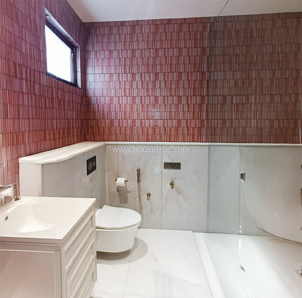 5 BHK House For Rent in Golf Links