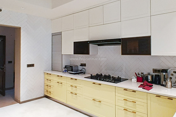 5 BHK House For Rent in Golf Links
