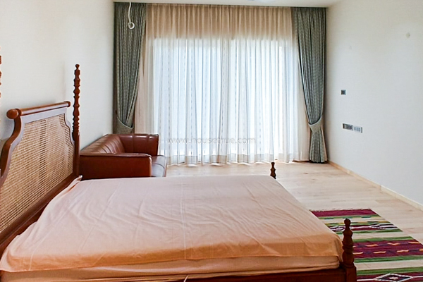5 BHK House For Rent in Golf Links