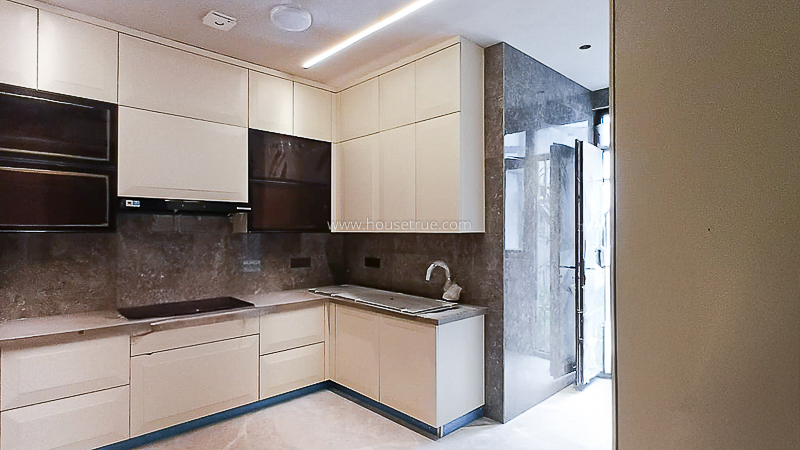 4 BHK Flat For Rent in Defence Colony