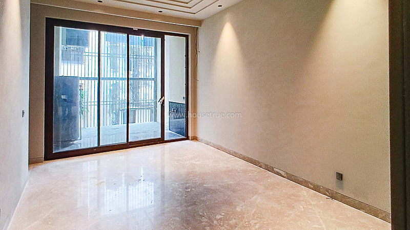 4 BHK Flat For Rent in Defence Colony