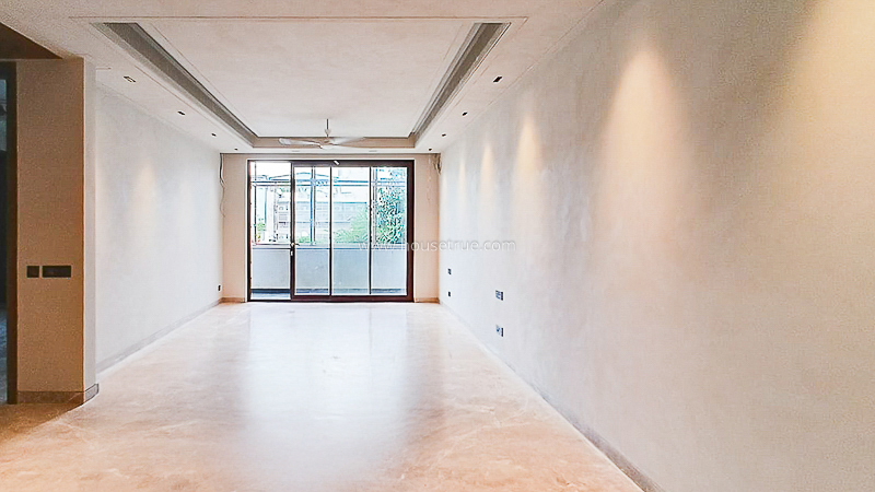4 BHK Flat For Rent in Defence Colony