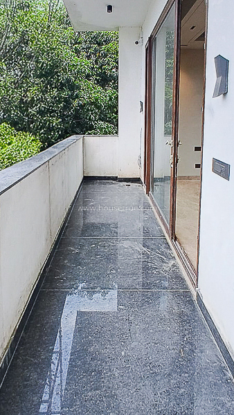 4 BHK Flat For Rent in Defence Colony