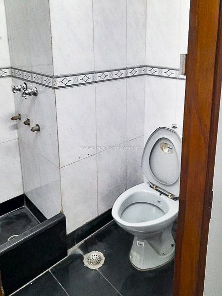 Space for Professionals Lease in Defence Colony