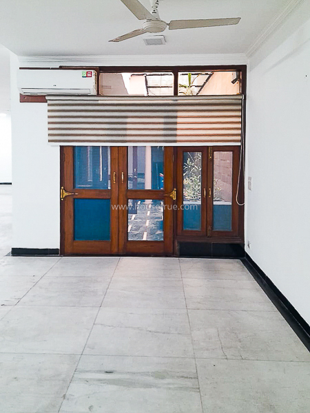 Space for Professionals Lease in Defence Colony