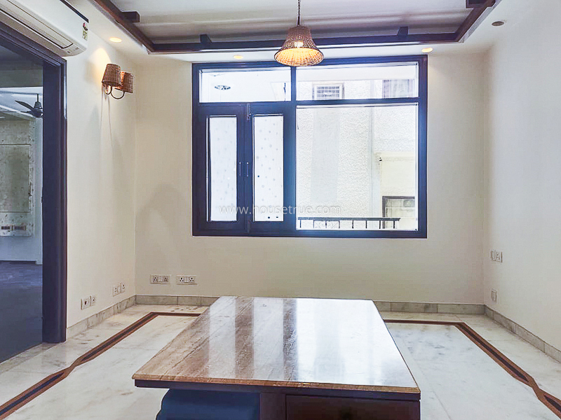 4 BHK Flat For Rent in Anand Niketan