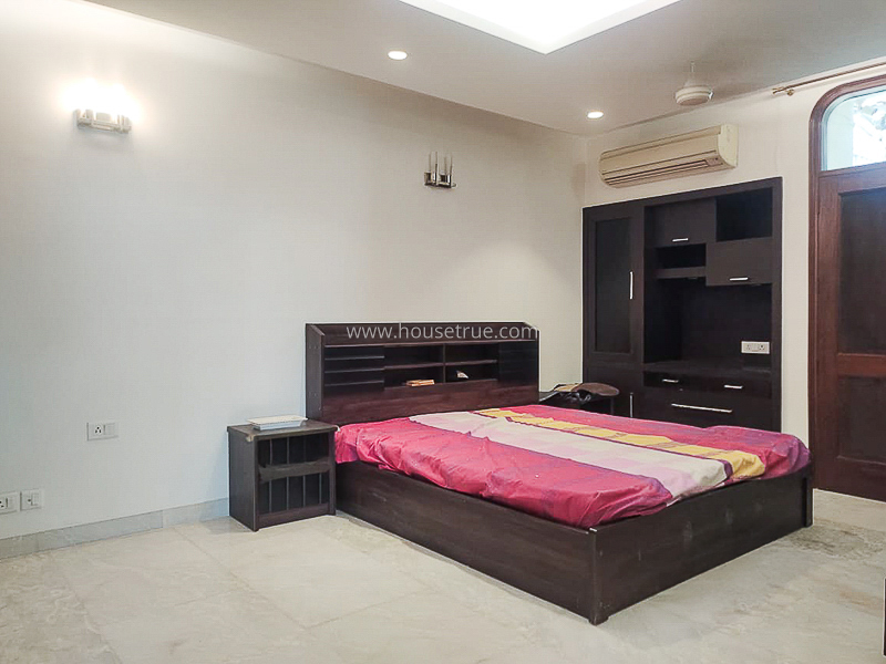 4 BHK Flat For Rent in Anand Niketan