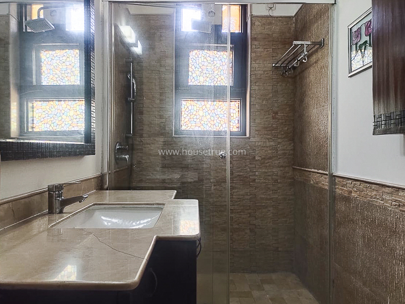 4 BHK Flat For Rent in Anand Niketan