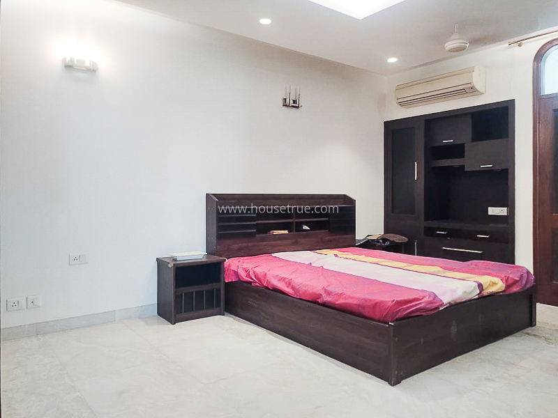 4 BHK Flat For Rent in Anand Niketan