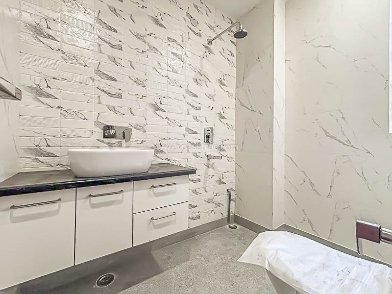 3 BHK Builder Floor For Rent in Safdarjung Enclave
