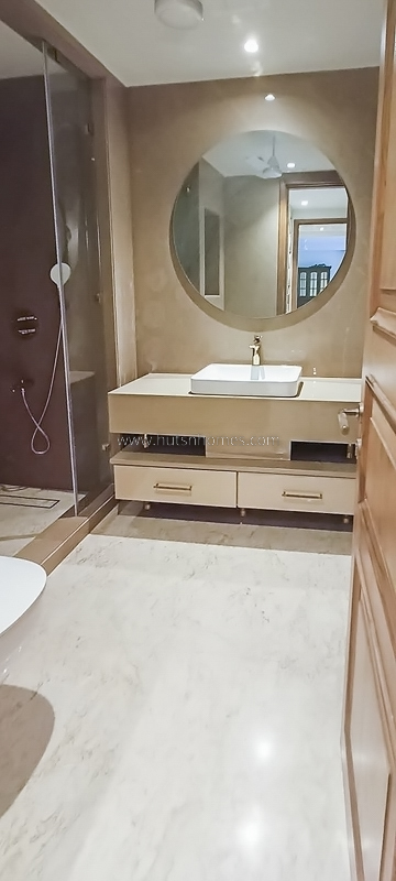 3 BHK Builder Floor For Rent in Defence Colony