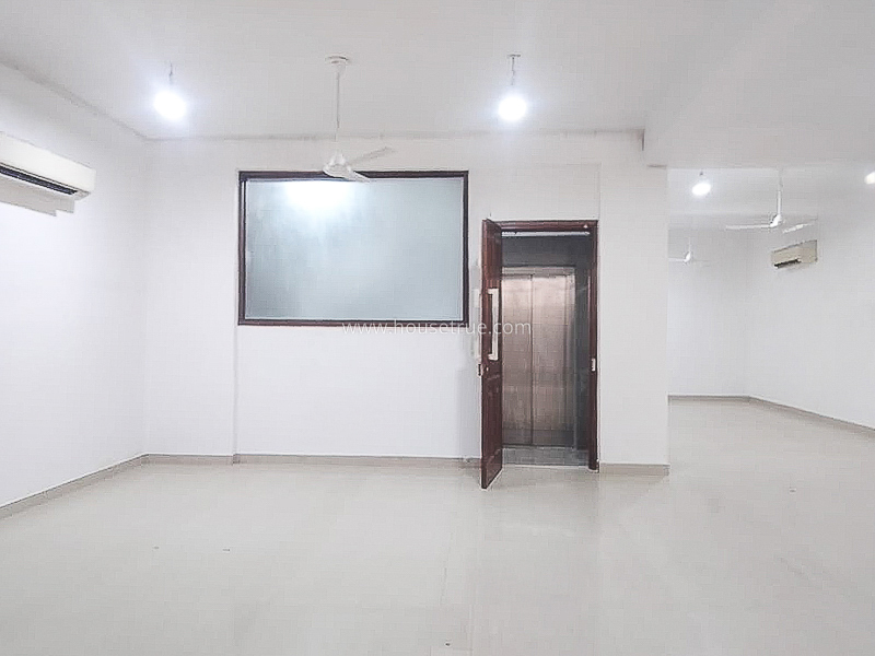 Space for Professionals Lease in Defence Colony
