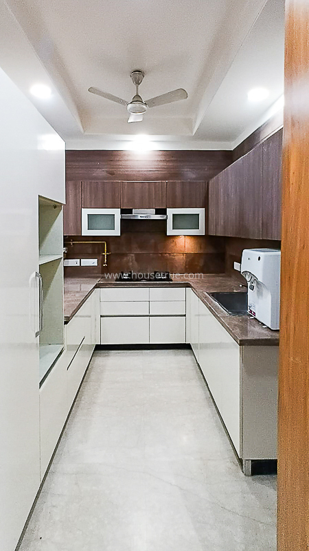 3 BHK Flat For Rent in Defence Colony