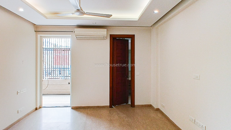 3 BHK Flat For Rent in Defence Colony