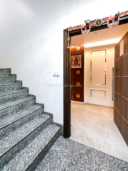 3 BHK Flat For Sale in Greater Kailash Part 1