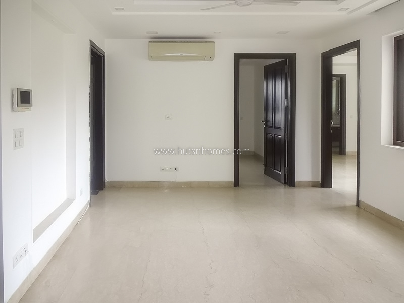 3 BHK Flat For Sale in Defence Colony