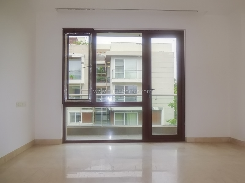 3 BHK Flat For Sale in Defence Colony