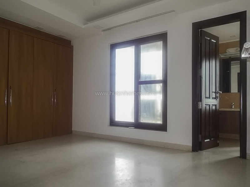 3 BHK Flat For Sale in Defence Colony