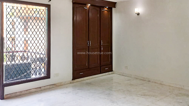 4 BHK Flat For Rent in Panchsheel Park