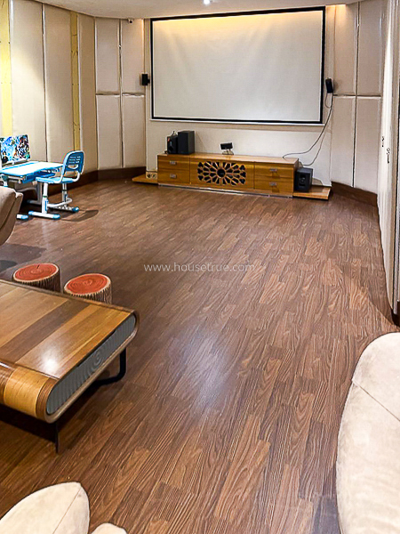 4 BHK Duplex For Rent in Defence Colony