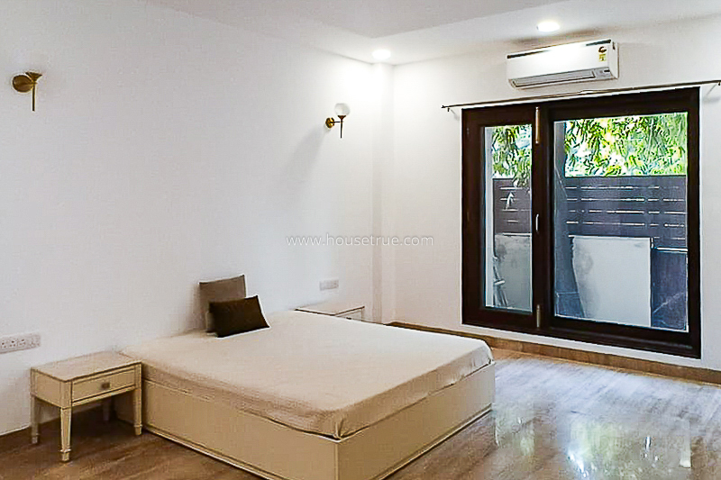 3 BHK Flat For Rent in Defence Colony