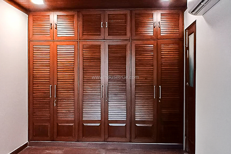 3 BHK Flat For Rent in Defence Colony