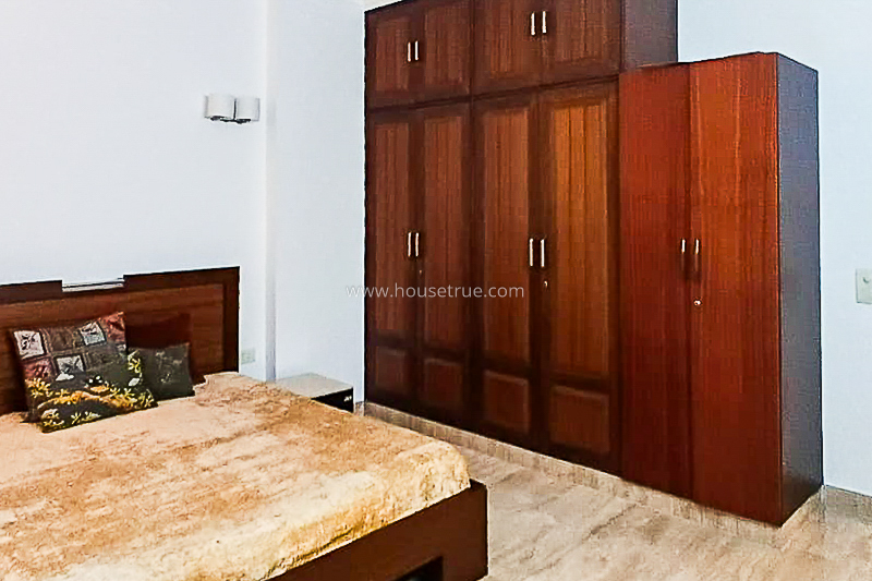 3 BHK Flat For Rent in Defence Colony