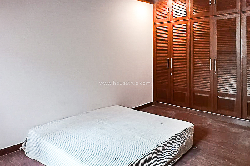3 BHK Flat For Rent in Defence Colony