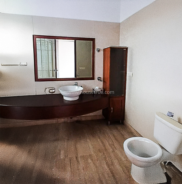 3 BHK Flat For Rent in Defence Colony