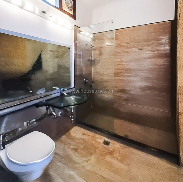 3 BHK Flat For Rent in Defence Colony