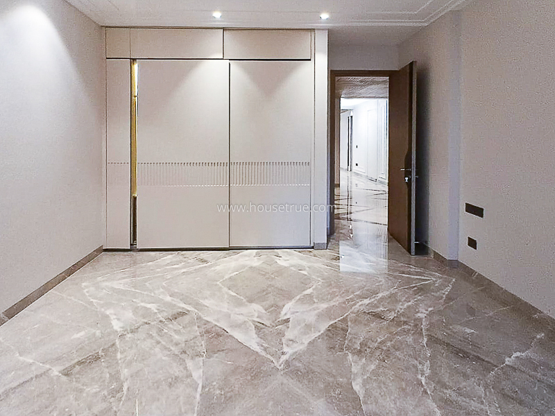 4 BHK Flat For Sale in Greater Kailash Part 2