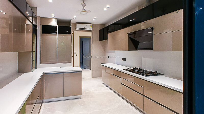 3 BHK Flat For Rent in Defence Colony