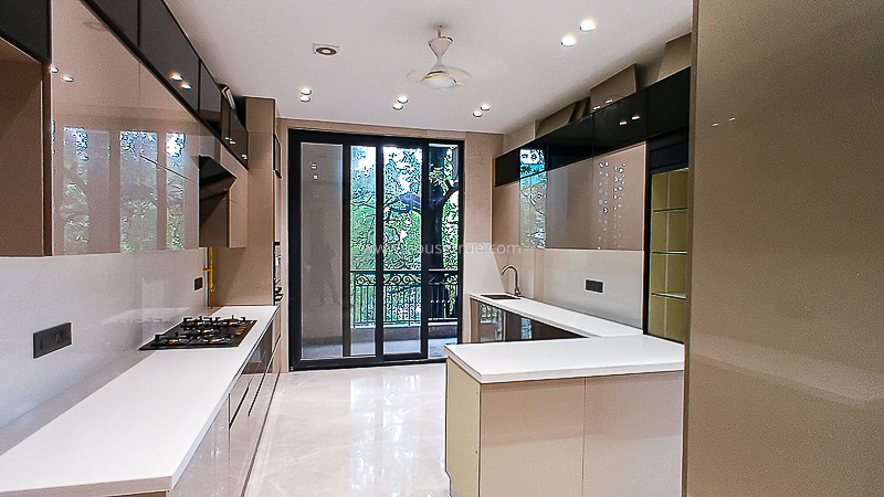 3 BHK Flat For Rent in Defence Colony