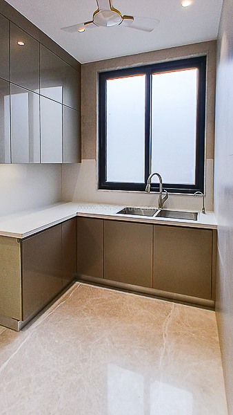 3 BHK Flat For Rent in Defence Colony