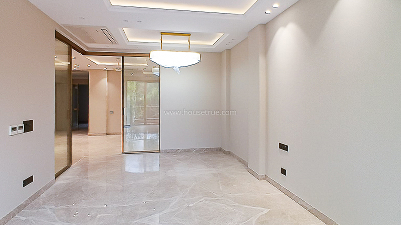 3 BHK Flat For Rent in Defence Colony