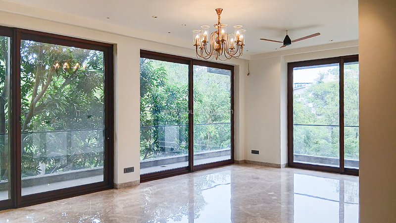 4 BHK Flat For Rent in Defence Colony