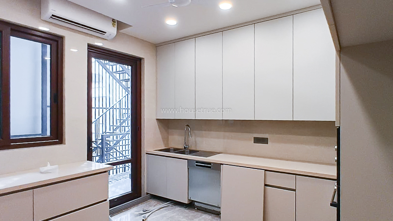 4 BHK Flat For Rent in Defence Colony