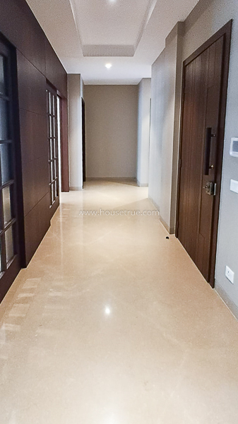3 BHK Flat For Rent in Defence Colony