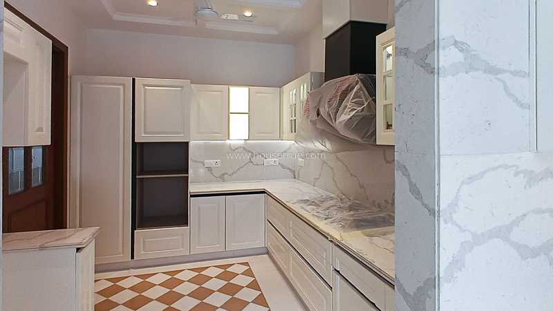 3 BHK Flat For Rent in Defence Colony