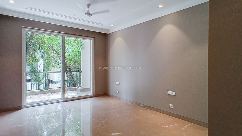 3 BHK Flat For Rent in Defence Colony