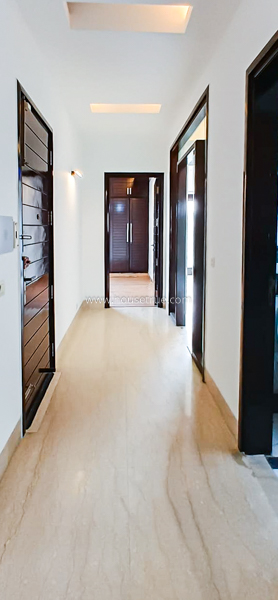 3 BHK Flat For Rent in Defence Colony