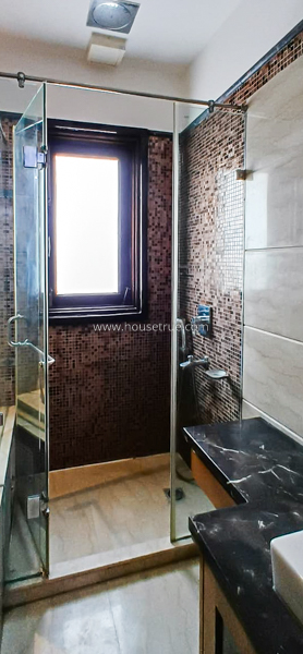 3 BHK Flat For Rent in Defence Colony