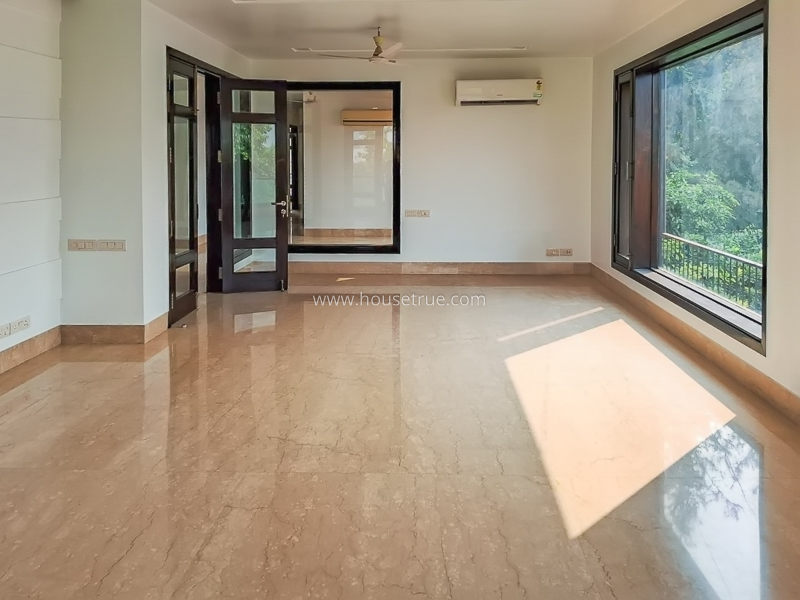 4 BHK Flat For Rent in Anand Lok