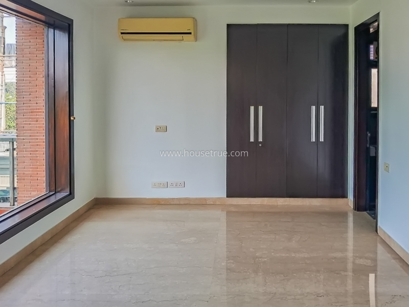 4 BHK Flat For Rent in Anand Lok