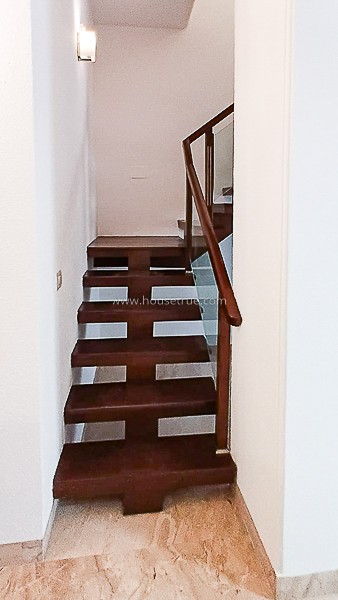 3 BHK Duplex For Rent in Defence Colony