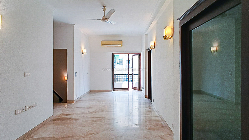 3 BHK Duplex For Rent in Defence Colony